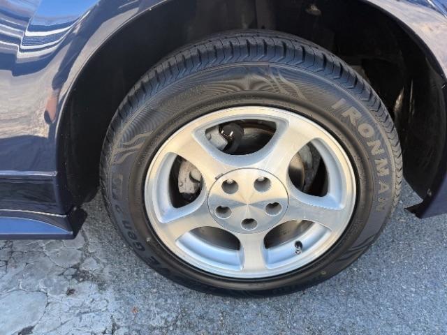 Ford Mustang Deluxe Coupe 2002