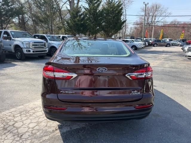 Ford Fusion Hybrid SEL 2019