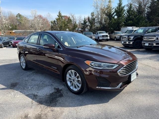 Ford Fusion Hybrid SEL 2019