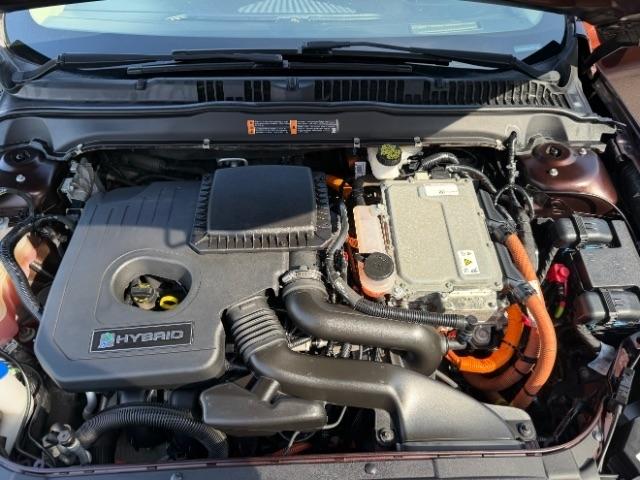 Ford Fusion Hybrid SEL 2019