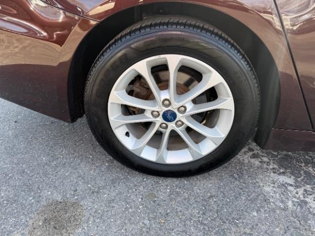 Ford Fusion Hybrid SEL 2019