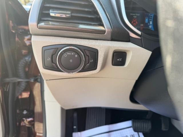 Ford Fusion Hybrid SEL 2019