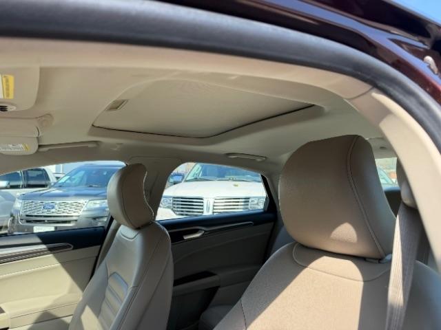 Ford Fusion Hybrid SEL 2019