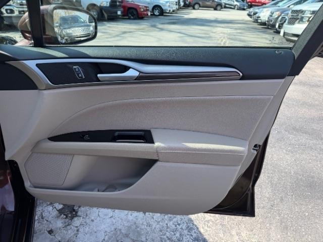 Ford Fusion Hybrid SEL 2019