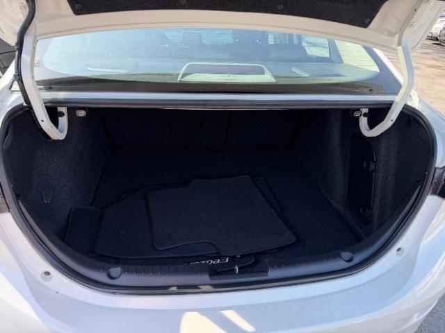 Mazda MAZDA3 I Grand Touring AT 4-Door 2015