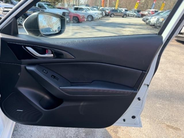 Mazda MAZDA3 I Grand Touring AT 4-Door 2015