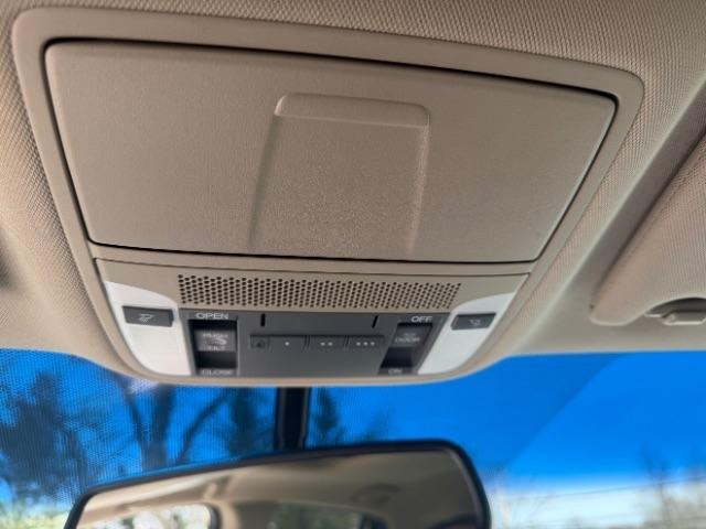 Acura RDX 6-Spd AT AWD 2013