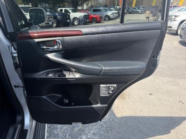 Lexus LX 570 Sport Utility 2013