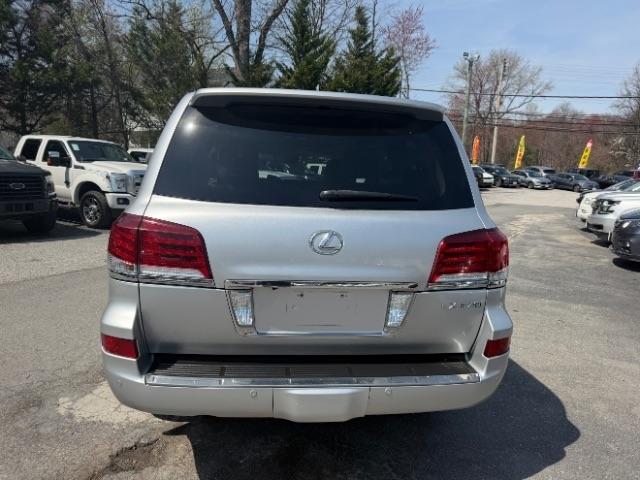 Lexus LX 570 Sport Utility 2013