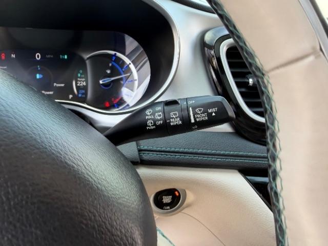 Chrysler Pacifica Hybrid Limited 2018