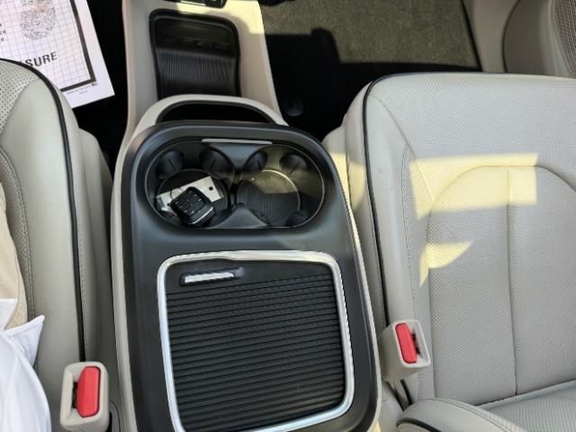 Chrysler Pacifica Hybrid Limited 2018