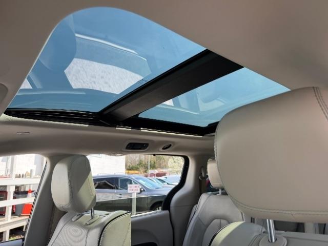 Chrysler Pacifica Hybrid Limited 2018