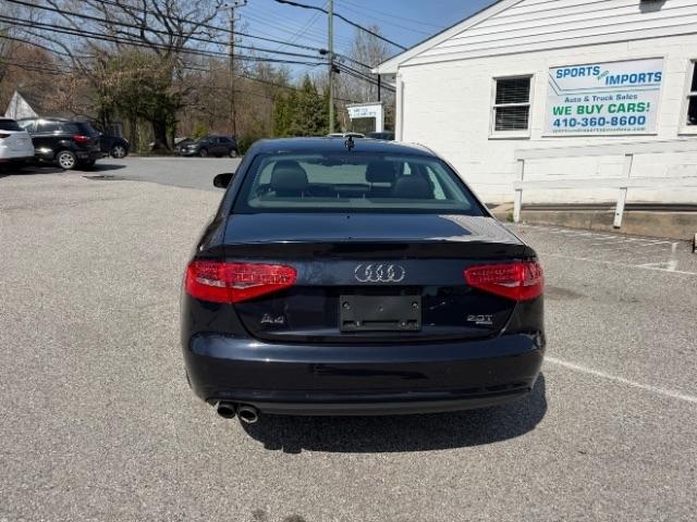 Audi A4 2.0T Sedan quattro Tiptronic 2013