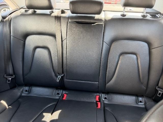 Audi A4 2.0T Sedan quattro Tiptronic 2013