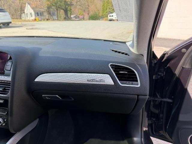 Audi A4 2.0T Sedan quattro Tiptronic 2013