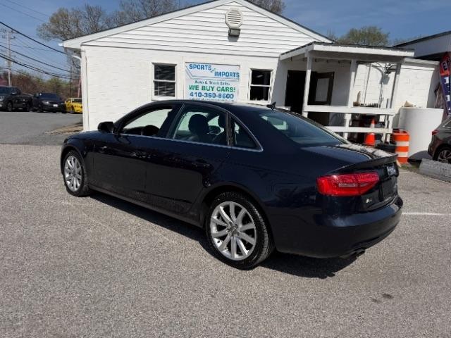 Audi A4 2.0T Sedan quattro Tiptronic 2013