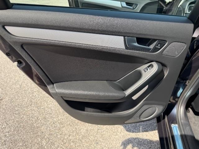 Audi A4 2.0T Sedan quattro Tiptronic 2013