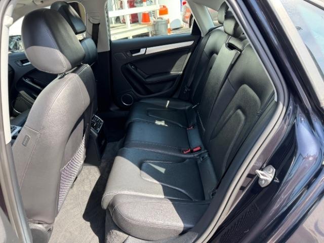 Audi A4 2.0T Sedan quattro Tiptronic 2013