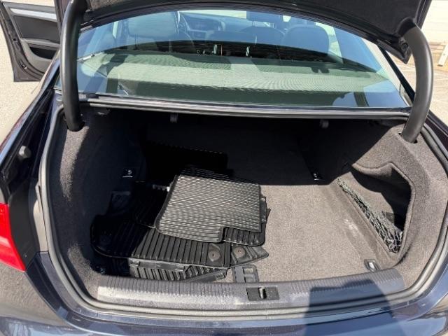 Audi A4 2.0T Sedan quattro Tiptronic 2013