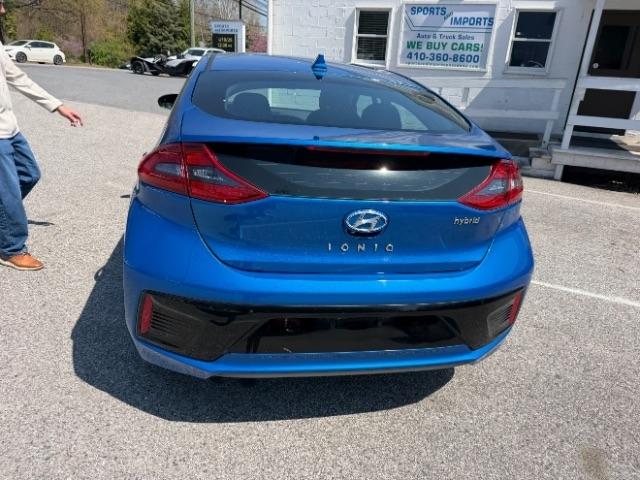 Hyundai Ioniq Hybrid Blue 2018