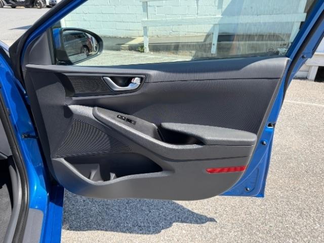 Hyundai Ioniq Hybrid Blue 2018