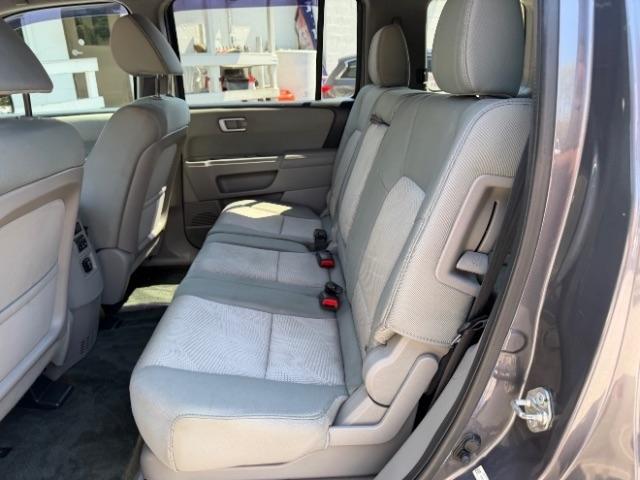 Honda Pilot LX 4WD 5-Spd AT 2015