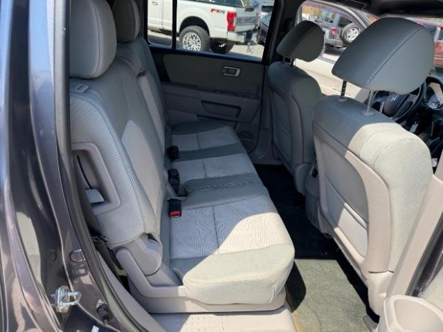 Honda Pilot LX 4WD 5-Spd AT 2015