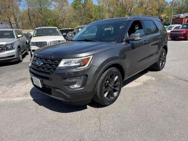 Ford Explorer XLT 4WD 2017