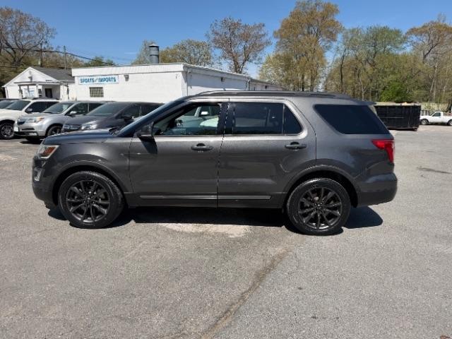 Ford Explorer XLT 4WD 2017