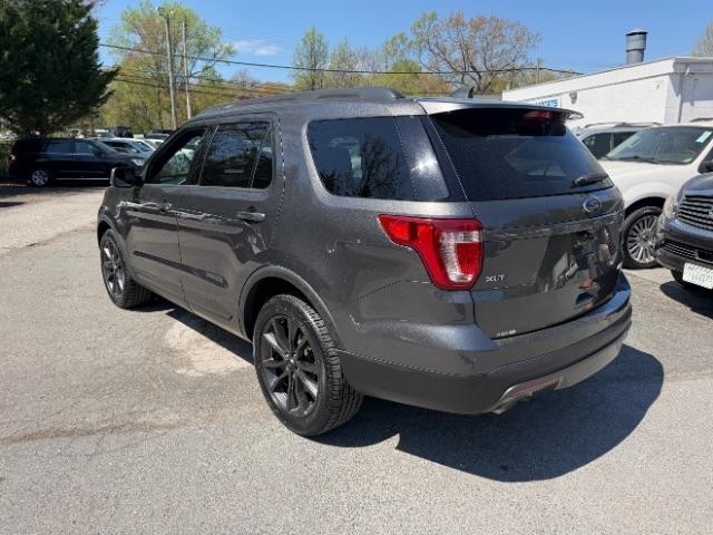 Ford Explorer XLT 4WD 2017