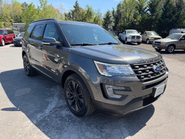Ford Explorer XLT 4WD 2017