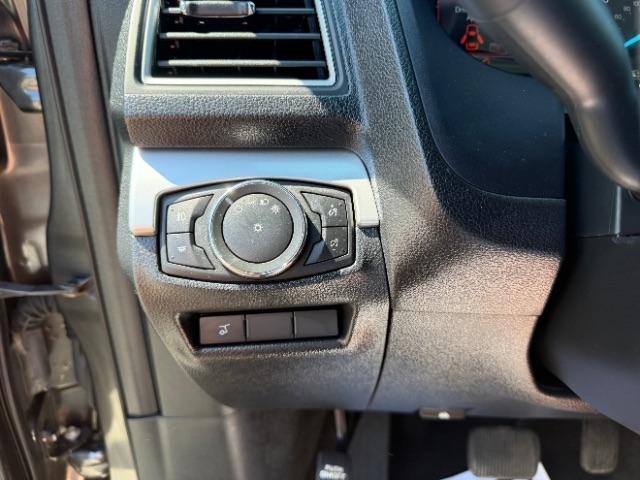 Ford Explorer XLT 4WD 2017