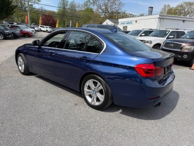 BMW 3-Series 330i xDrive SULEV Sedan 2017