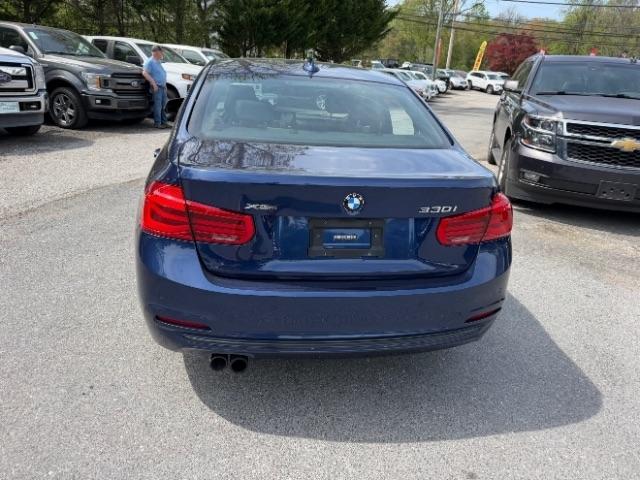 BMW 3-Series 330i xDrive SULEV Sedan 2017