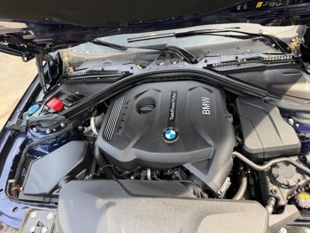 BMW 3-Series 330i xDrive SULEV Sedan 2017