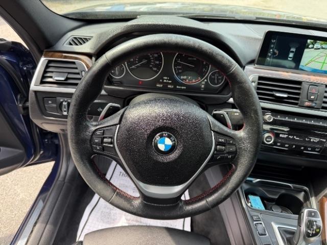 BMW 3-Series 330i xDrive SULEV Sedan 2017