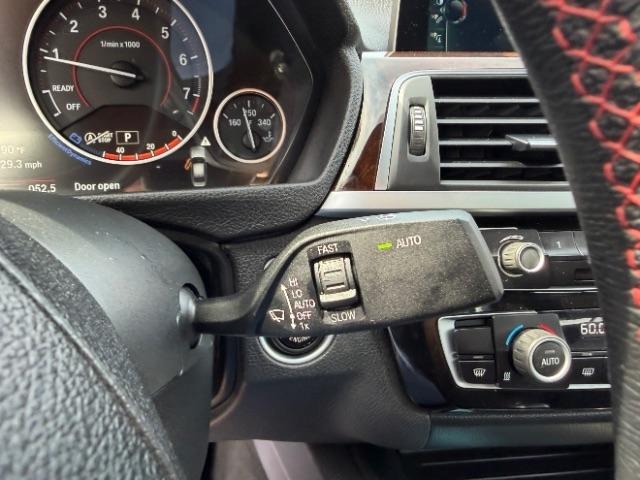 BMW 3-Series 330i xDrive SULEV Sedan 2017