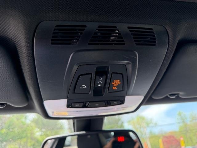 BMW 3-Series 330i xDrive SULEV Sedan 2017