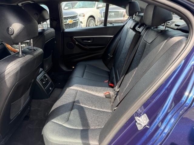 BMW 3-Series 330i xDrive SULEV Sedan 2017