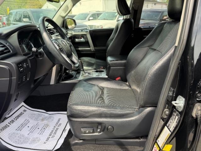 Toyota 4Runner Limited 4WD V6 2015