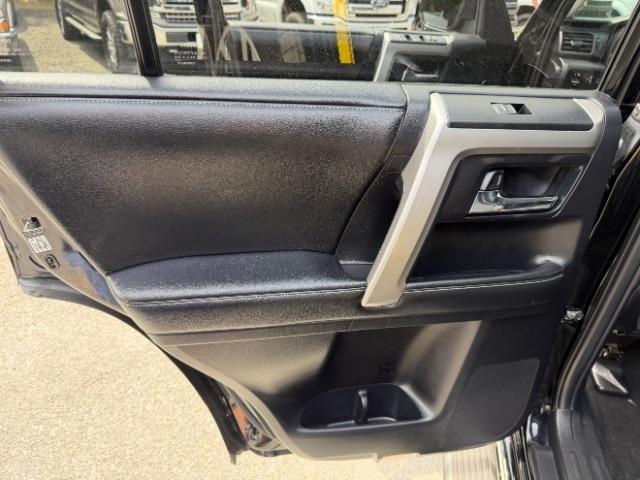 Toyota 4Runner Limited 4WD V6 2015