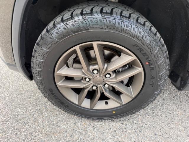 Jeep Grand Cherokee Laredo 4WD 2017