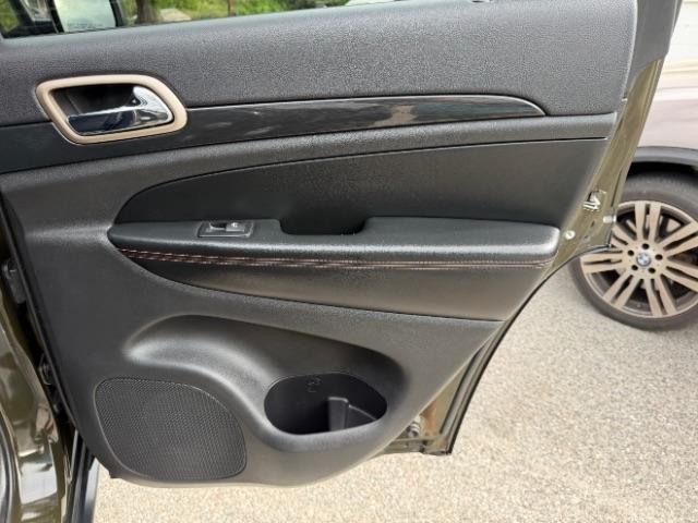 Jeep Grand Cherokee Laredo 4WD 2017