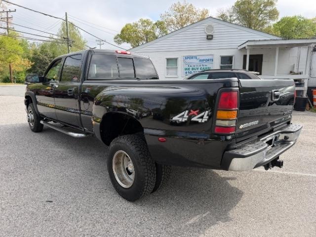 Chevrolet Silverado 3500 LT Crew Cab 4WD DRW 2005