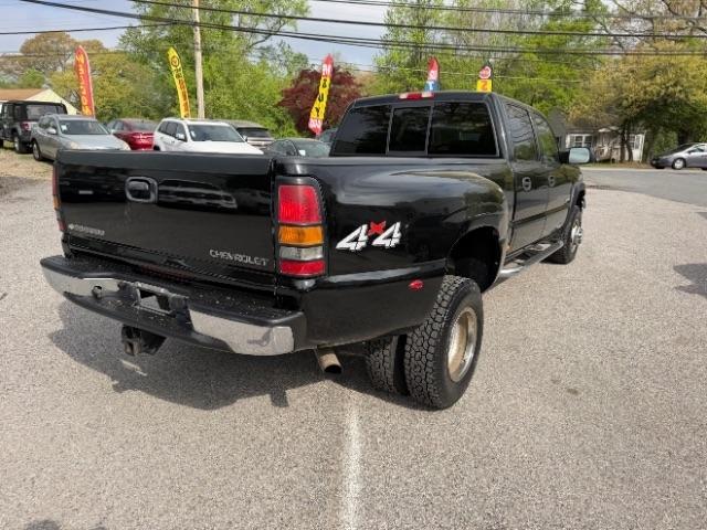 Chevrolet Silverado 3500 LT Crew Cab 4WD DRW 2005