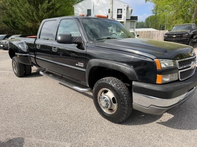 Chevrolet Silverado 3500 LT Crew Cab 4WD DRW 2005