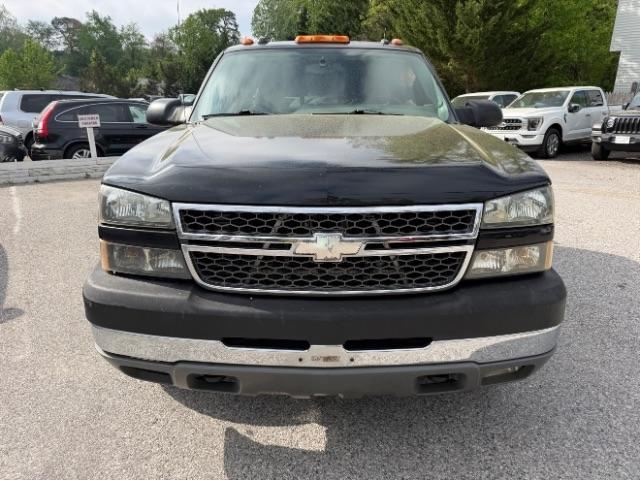 Chevrolet Silverado 3500 LT Crew Cab 4WD DRW 2005