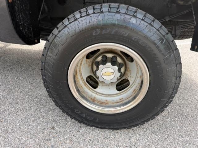 Chevrolet Silverado 3500 LT Crew Cab 4WD DRW 2005