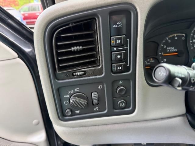 Chevrolet Silverado 3500 LT Crew Cab 4WD DRW 2005