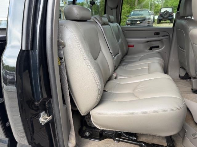 Chevrolet Silverado 3500 LT Crew Cab 4WD DRW 2005